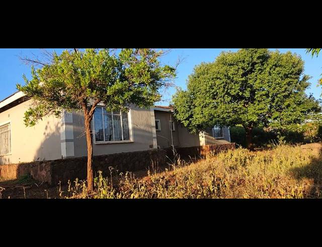 4 BEDROOM HOUSE FOR SALE IN MAKHADO
